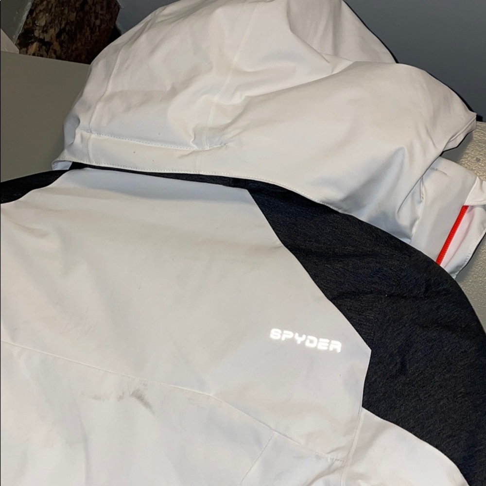 Spyder Women’s medium ski winter jacket